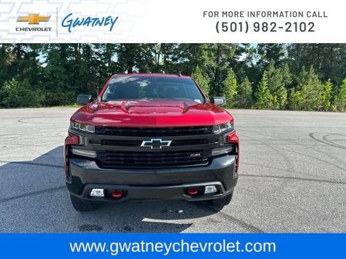 Used 2022 Chevrolet Silverado 1500 LT Trail Boss w/ Bed Protection Package AWD/4WD image 2