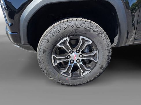New 2025 GMC Canyon AT4 image 9