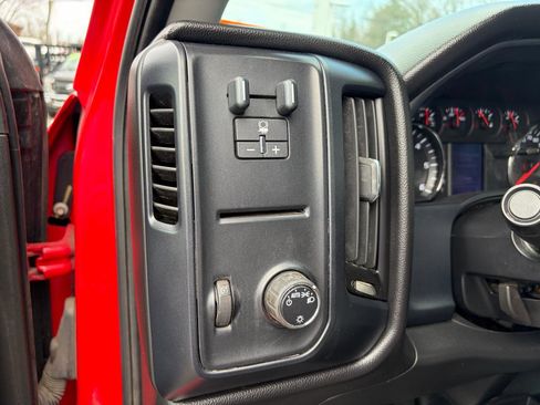 Used 2016 GMC Sierra 2500 4x4 Crew Cab w/ Sierra Convenience Package image 28