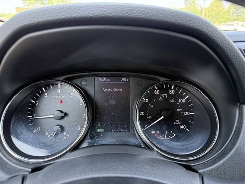 Used 2018 Nissan Rogue S AWD/4WD image 21
