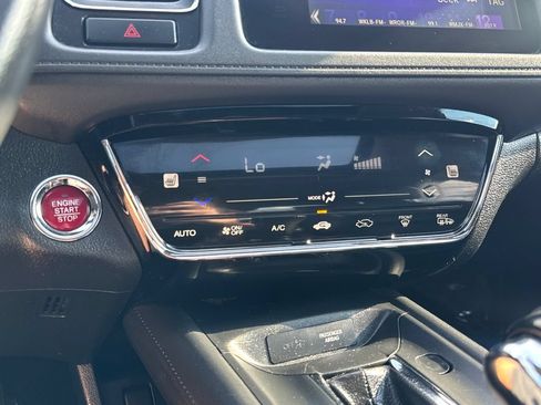 Used 2017 Honda HR-V EX-L image 24