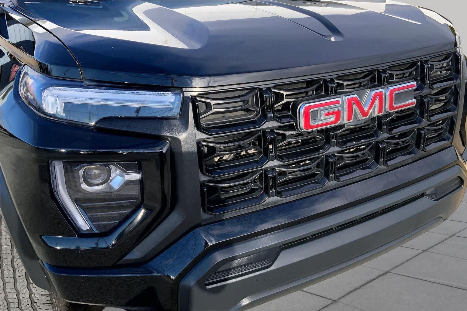Used 2023 GMC Canyon Elevation w/ Trailering Package RWD image 27
