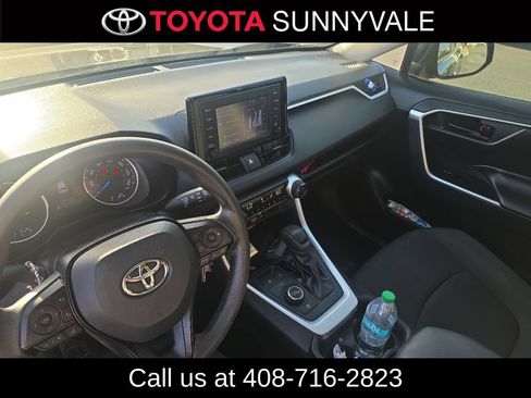 Used 2019 Toyota RAV4 LE w/ Carpet Mat Package AWD/4WD image 4