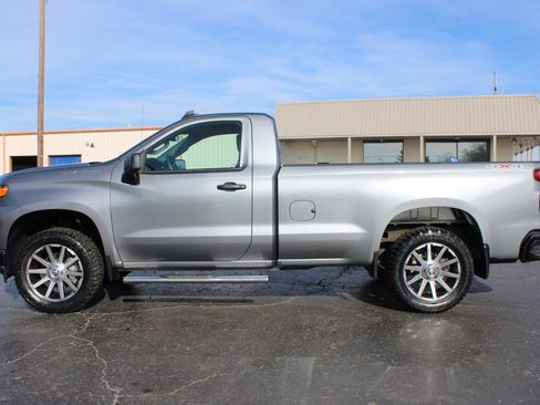 Used 2021 Chevrolet Silverado 1500 W/T w/ WT Convenience Package AWD/4WD image 12
