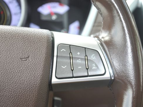 Used 2010 Cadillac SRX Premium image 36