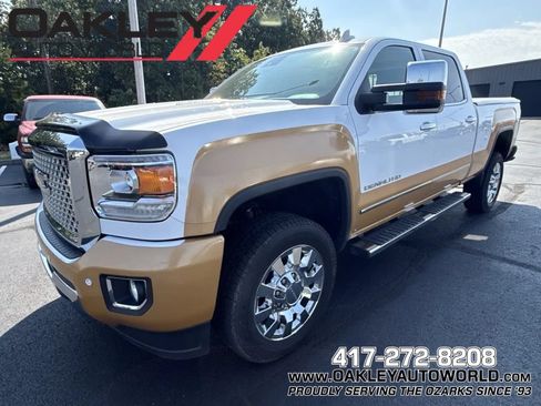 Used 2015 GMC Sierra 2500 Denali w/ Duramax Plus Package AWD/4WD image 1