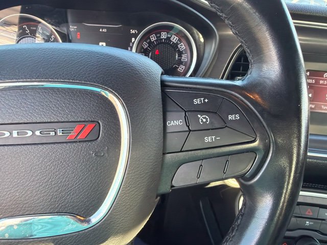 Used 2016 Dodge Challenger SXT RWD image 9