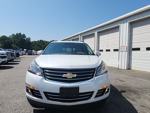 Used 2017 Chevrolet Traverse Premier FWD image 8