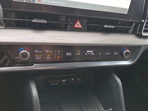 Certified 2023 Kia Sportage X-Line AWD/4WD image 18