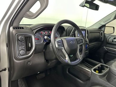 Used 2020 Chevrolet Silverado 1500 LTZ AWD/4WD image 13