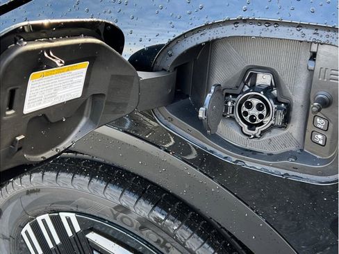 New 2026 Nissan Leaf w/ Floor Mat Package (S+) image 9