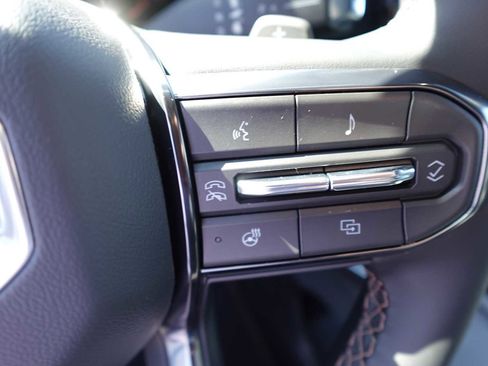 New 2025 GMC Acadia AT4 w/ Luxury Package AWD/4WD image 19