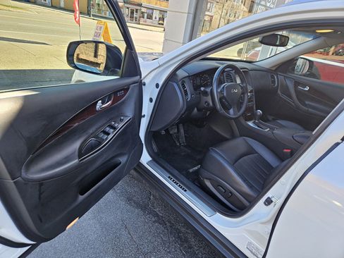Used 2016 INFINITI QX50 AWD w/ Premium Plus Package image 23