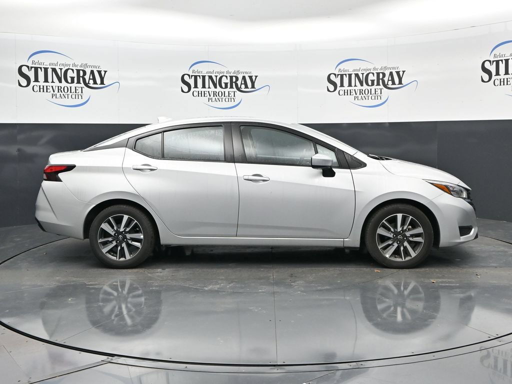 Used 2025 Nissan Versa SV FWD image 8