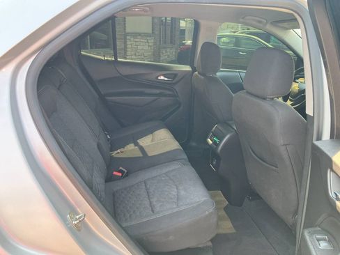 Used 2019 Chevrolet Equinox LT FWD image 16