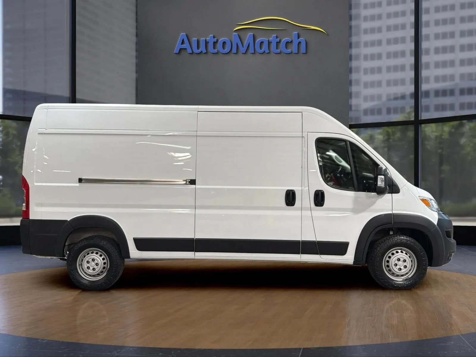Used 2024 RAM ProMaster 2500 w/ Premium Convenience Group FWD image 12