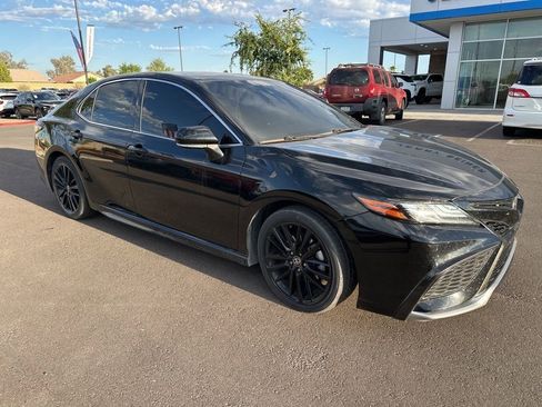 Used 2022 Toyota Camry XSE image 6