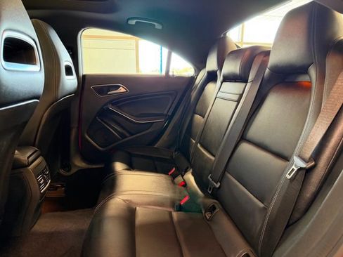 Used 2017 Mercedes-Benz CLA 250 4MATIC image 21