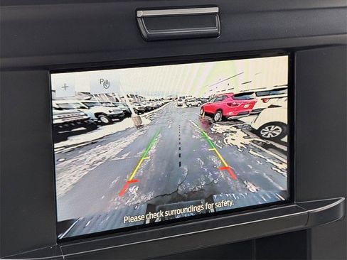 Used 2025 Ford F350 XLT image 4