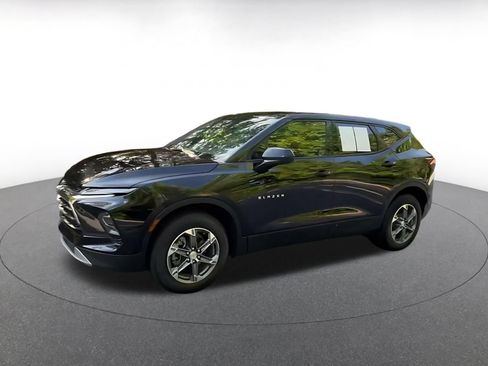 Used 2026 Chevrolet Blazer LT FWD image 7