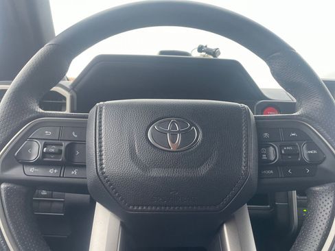 Used 2025 Toyota 4Runner TRD Off-Road image 28