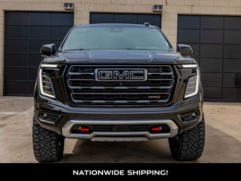 Used 2025 GMC Yukon AT4 w/ AT4 Premium Package image 4