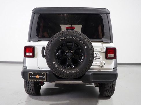 Used 2023 Jeep Wrangler Willys image 37