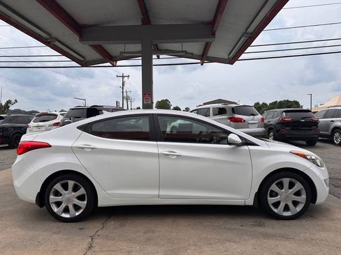 Used 2012 Hyundai Elantra Limited FWD image 6