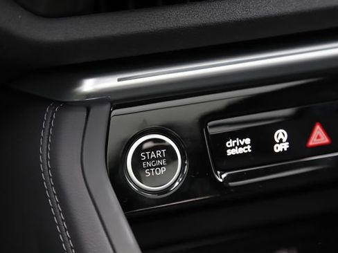 New 2025 Audi Q5 2.0T Premium Plus image 23