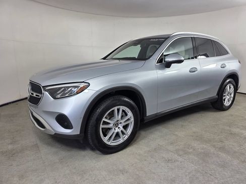 Used 2026 Mercedes-Benz GLC 300 image 8