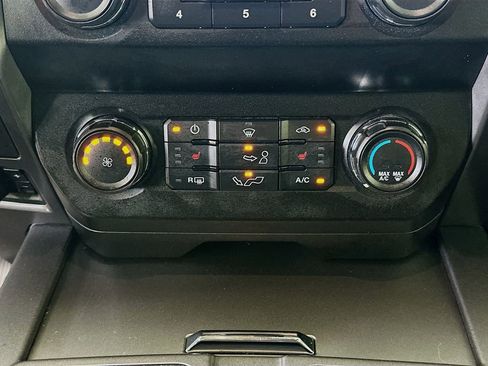 Used 2020 Ford F150 4x4 SuperCrew image 18