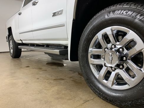 Used 2019 Chevrolet Silverado 3500 LTZ w/ Duramax Plus Package image 6