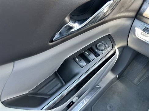 Used 2018 GMC Acadia SLT FWD image 14