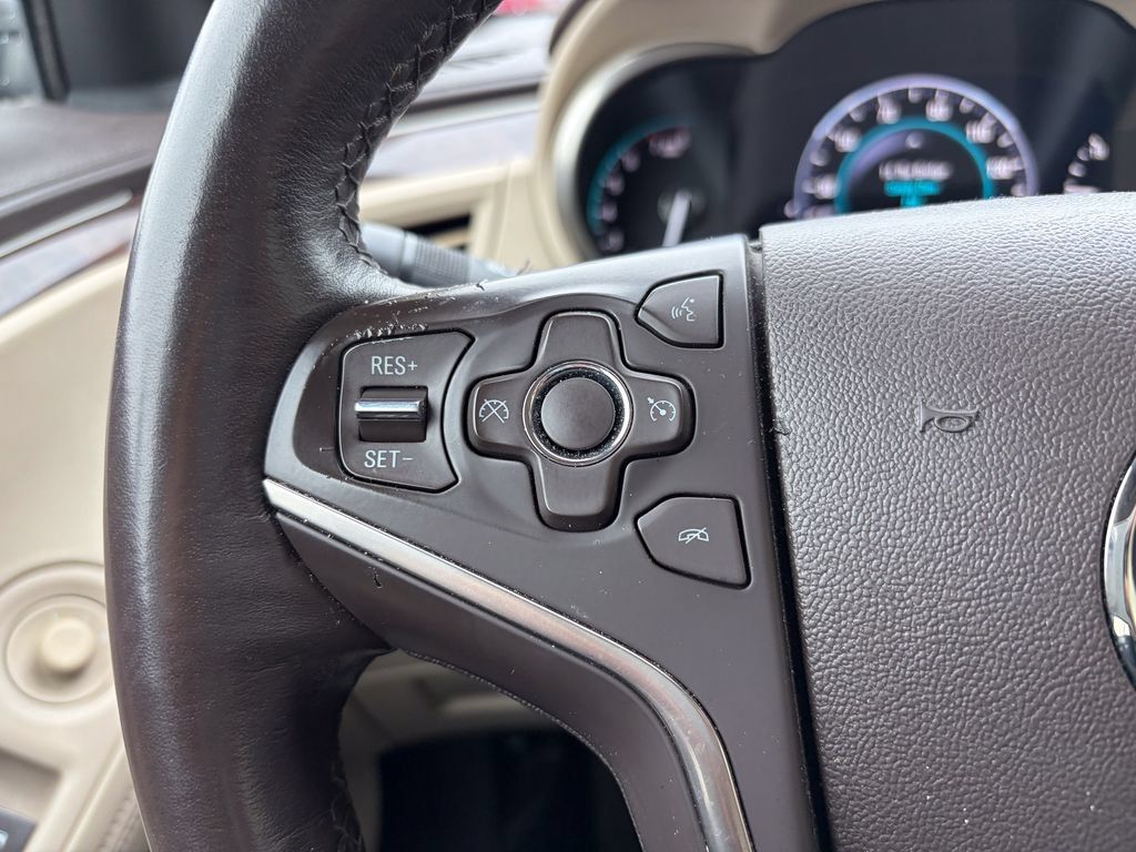 Used 2015 Buick LaCrosse Leather FWD image 23