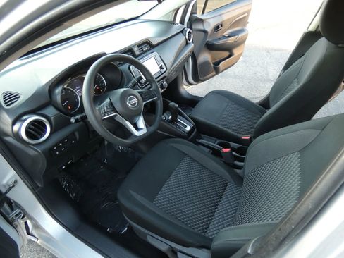Used 2020 Nissan Versa S image 52