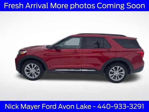 Used 2024 Ford Explorer XLT w/ Equipment Group 202A image 8