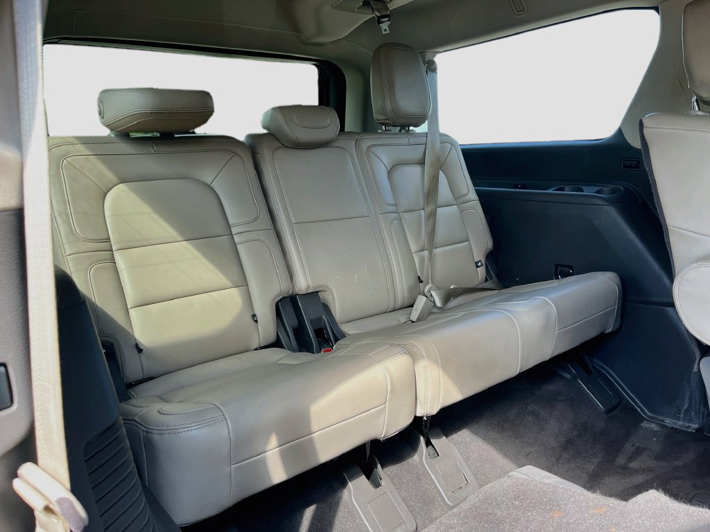Used 2022 Lincoln Navigator L Reserve AWD/4WD image 30