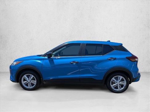 Used 2023 Nissan Kicks S FWD image 9