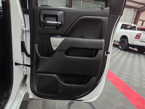 Used 2018 Chevrolet Silverado 1500 LT RWD image 36