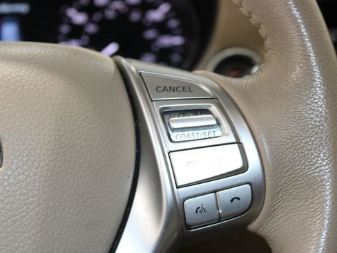 Used 2015 Nissan Rogue SL w/ SL Premium Package FWD image 14