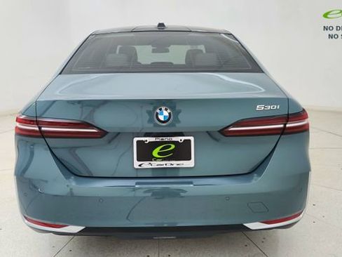 Used 2026 BMW 530i RWD image 5