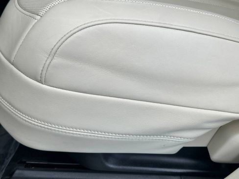 Used 2023 Land Rover Range Rover SE image 17