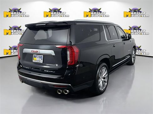 Used 2023 GMC Yukon XL Denali image 5