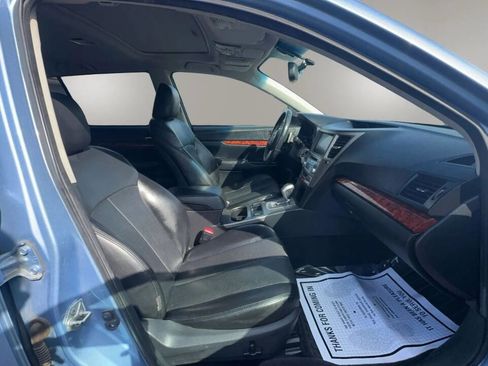 Used 2011 Subaru Outback 3.6R Limited image 17