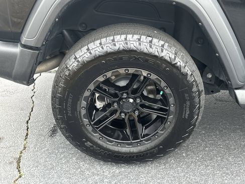 Used 2024 Jeep Wrangler Sport image 19