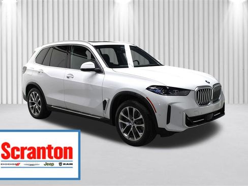 Used 2026 BMW X5 xDrive40i AWD/4WD image 1