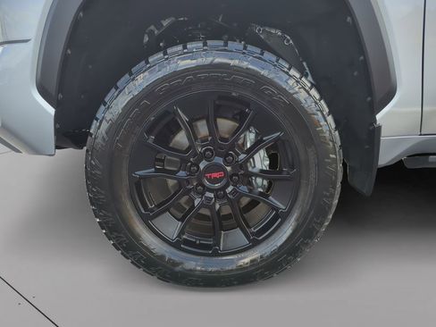 Used 2025 Toyota Tundra Limited w/ TRD Off-Road Package image 9