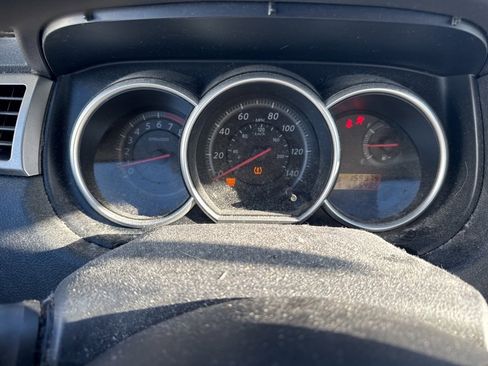 Used 2011 Nissan Versa 1.8 S w/ PWR Plus Pkg image 5