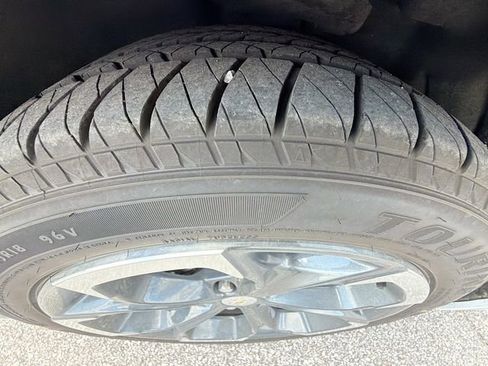 Used 2024 Chevrolet Malibu LT FWD image 16