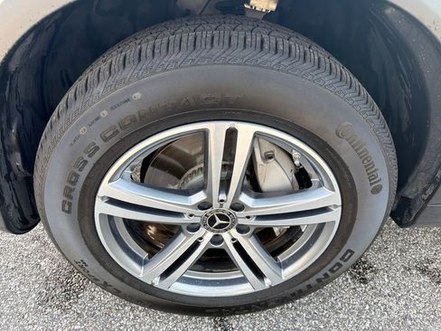 Certified 2022 Mercedes-Benz GLC 300 image 14